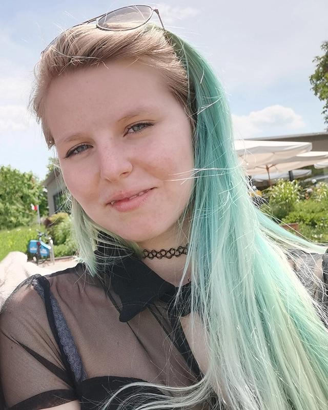 Lara Bernhold Team